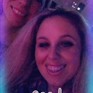 Meet your Posher, Courtney